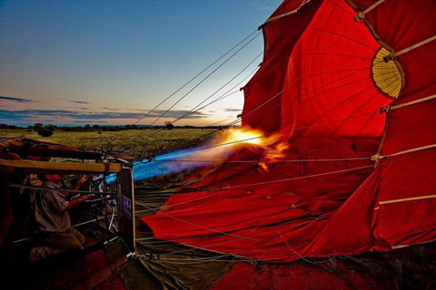 Early Morning Ballooning In Alice Springs - Tweed Heads Accommodation 0