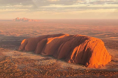 Helicopter Scenic: Extended Uluru & Kata Tjuta - Tweed Heads Accommodation 1