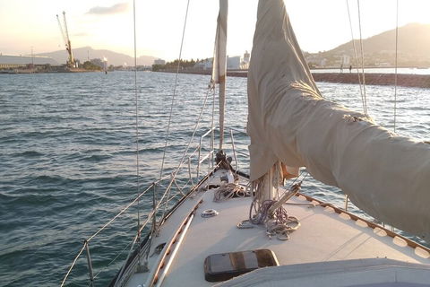 Townsville Small Group Early Morning Sailing Cruise Boat Tour Charter Hire - Tweed Heads Accommodation 1