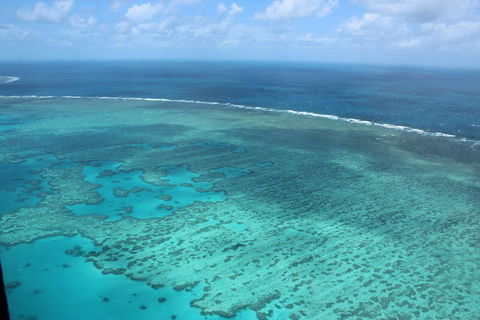 Reef And Island Scenic Flight From Airlie Beach - Tweed Heads Accommodation 1