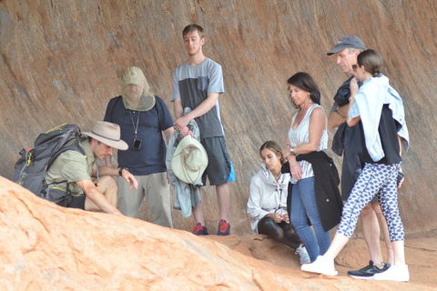 Uluru Small Group Tour Including Sunset - Tweed Heads Accommodation 2