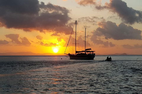 2-Day Whitsundays Sailing Adventure: SV Whitehaven - Tweed Heads Accommodation 4