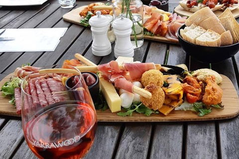 CHEVY CONVERTIBLE Package For 4 -Wine Lunch Cheese & Chocolate From Yarra Valley - Tweed Heads Accommodation 0