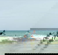 Private Beginners Surf Lessons Noosa World Surf Reserve - Tweed Heads Accommodation