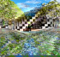 Women's History Walking Tour with Local Guide in Canberra - Tweed Heads Accommodation