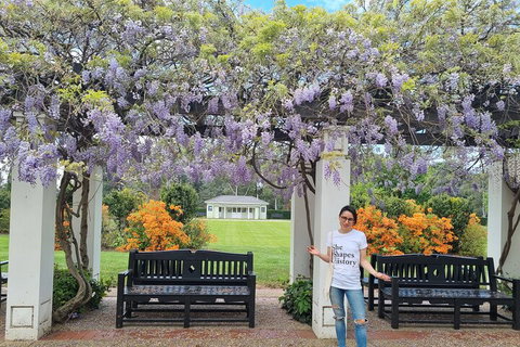 Women's History Walking Tour With Local Guide In Canberra - Tweed Heads Accommodation 5